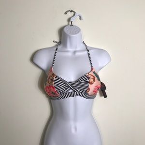 NWT bikini swim top